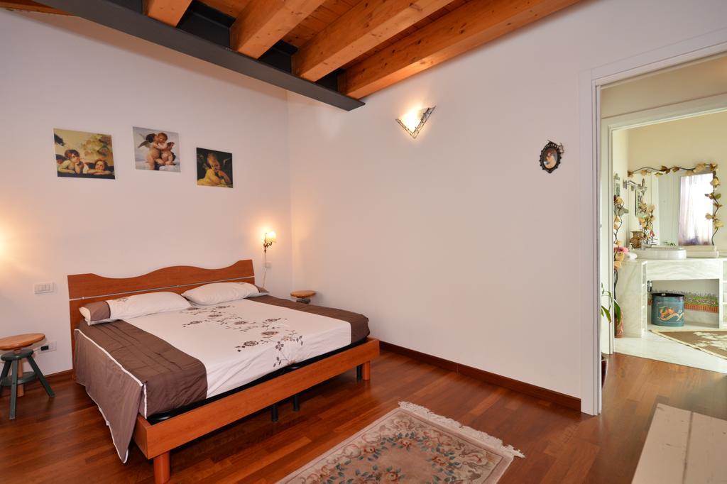 B&B Corte Barbieri Dolcè Eksteriør billede